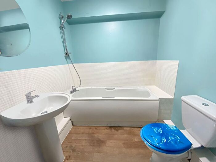 2 Bedroom Flat For Sale In Flat Sable Court, Argyll Road, Boscombe Spa, Bournemouth, Dorset, BH5