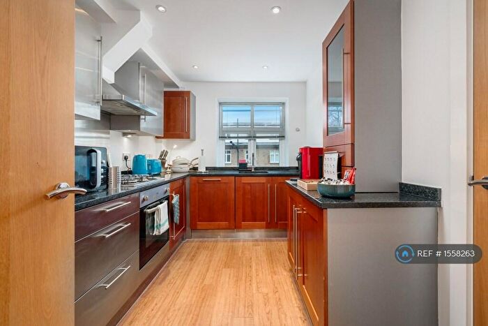 3 Bedroom Flat To Rent In Woodlands Heights, London, SE3