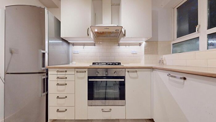 2 Bedroom Flat To Rent In Flat, Fleetfield, Birkenhead Street, London, WC1H