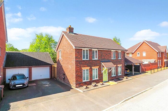 3 Bedroom Detached House For Sale In Locksbridge Road, Picket Piece, Andover, SP11