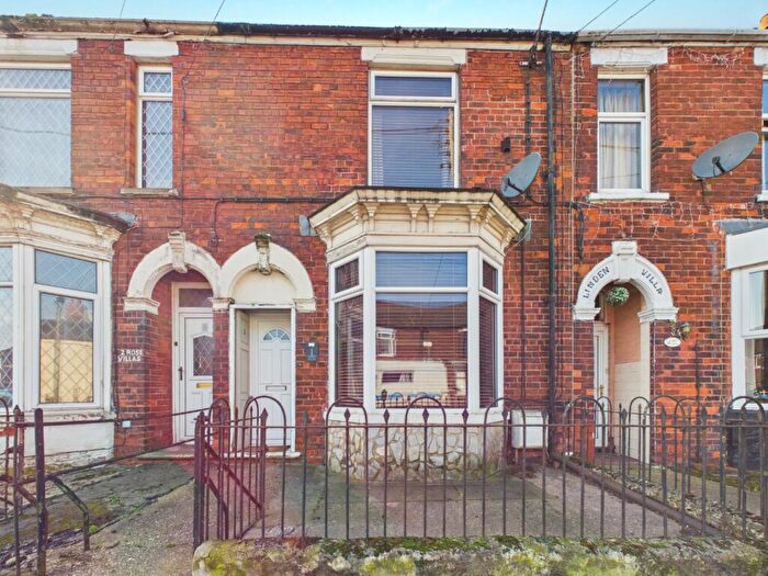 3 Bedroom Semi-Detached House For Sale In Rose Villas, Barrow Road, New Holland, DN19