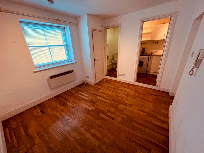 Studio To Rent In Avenue Road, Crouch End, N6