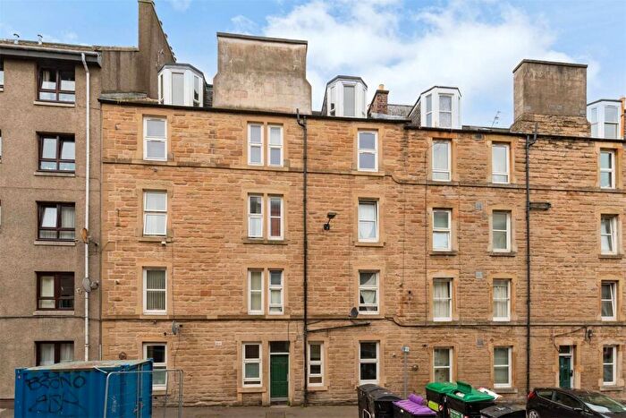 1 Bedroom Flat For Sale In Murdoch Terrace, Fountainbridge, Edinburgh, EH11