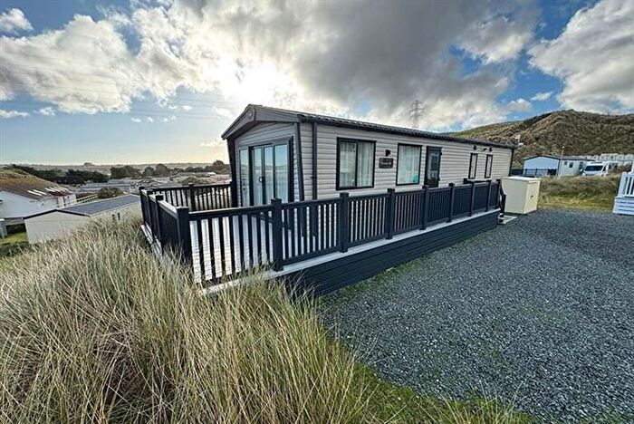 3 Bedroom Park Home For Sale In Loggans Road, Loggans, Hayle, TR27
