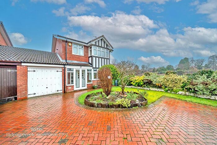 3 Bedroom Property For Sale In Highgrove Close, Willenhall, WV12