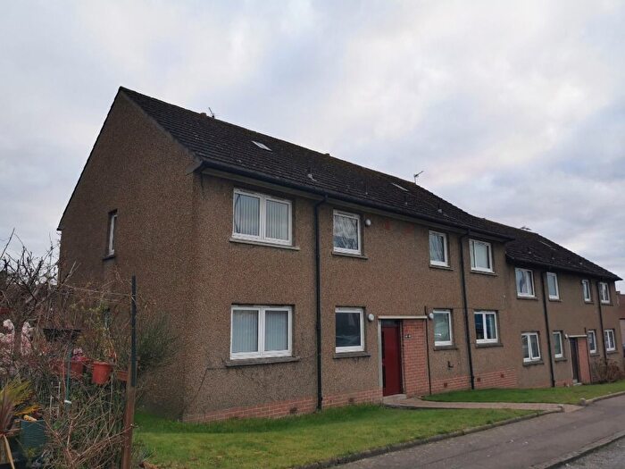 1 Bedroom Flat To Rent In Greendykes Road, Craigie, Dundee, DD4