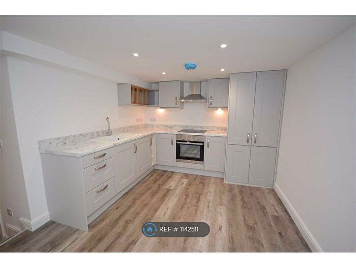 2 Bedroom Flat To Rent In Castle Apartments, Hatton, DE65