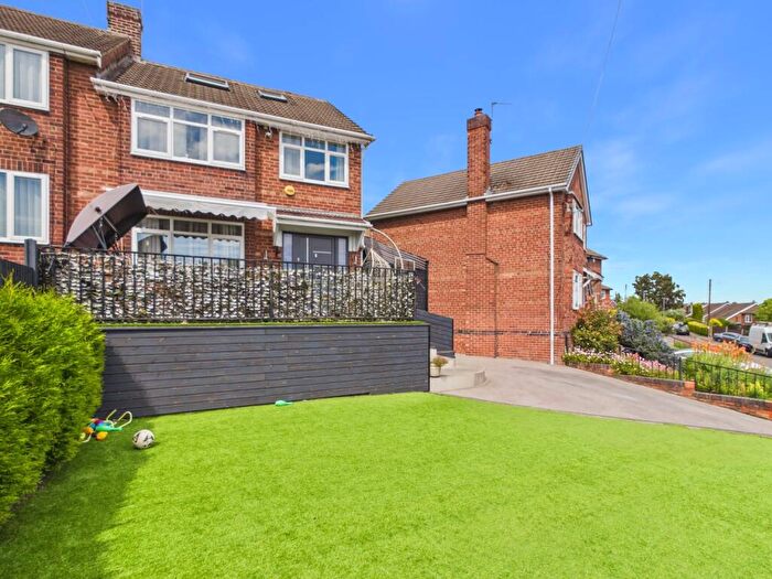 4 Bedroom Semi-Detached House For Sale In Redland Drive, Beeston, Nottingham, Nottinghamshire, NG9