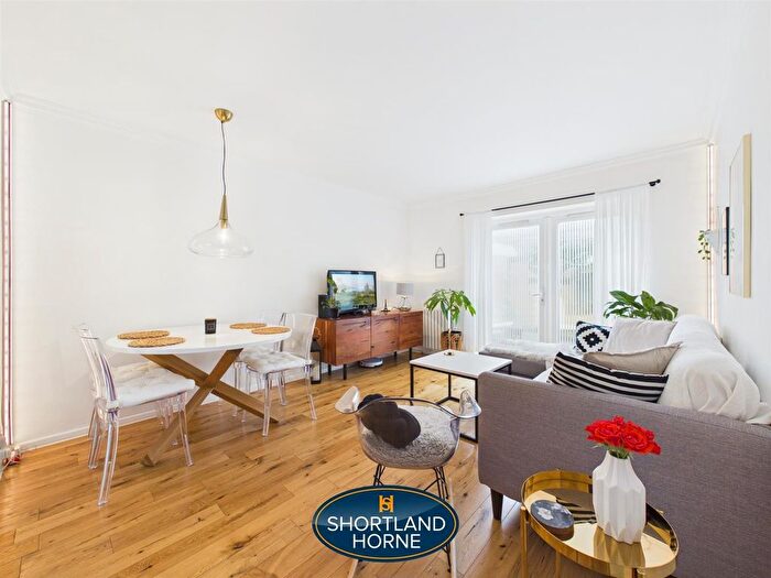 1 Bedroom Flat For Sale In Bradnick Place, Tile Hill, Coventry, CV4