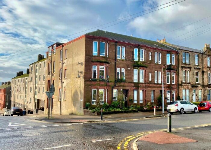 2 Bedroom Flat To Rent In East Argyle Street, Helensburgh, G84