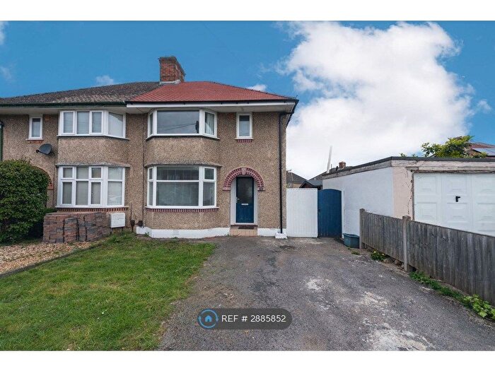 3 Bedroom Semi-Detached House To Rent In Collinwood Close, Oxford, OX3