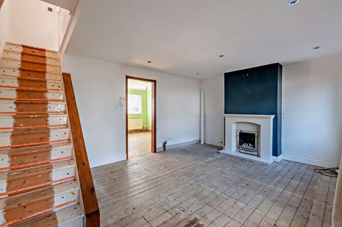 3 Bedroom Terraced House For Sale In Kirkstall Avenue, Middlesbrough, TS3