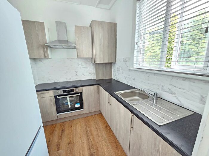3 Bedroom Flat To Rent In Barking Road, London, E16
