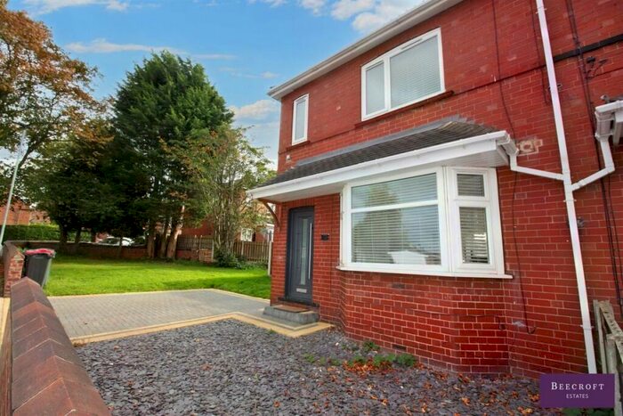 3 Bedroom Semi-Detached House To Rent In Highfield Road, Swinton, S64