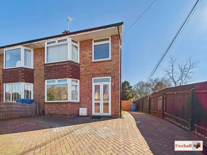 3 Bedroom Semi Detached House For Sale In Tovells Road, Ipswich, IP4