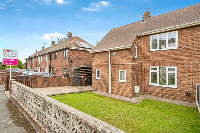 2 Bedroom Semi-Detached House For Sale In Maple Avenue, Maltby, Rotherham, S66