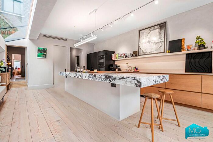 5 Bedroom Terraced House For Sale In Durham Road, East Finchley, N2