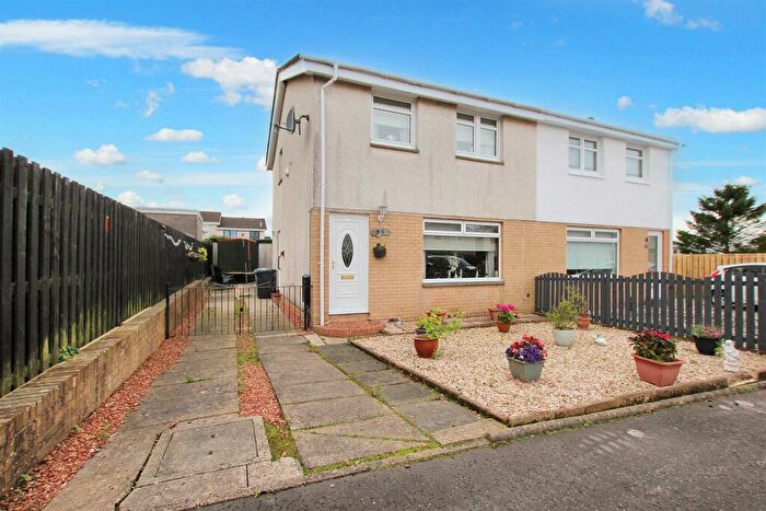 3 Bedroom House For Sale In Mcmillan Way, Law, ML8
