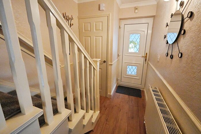 2 Bedroom Terraced House For Sale In Barlow Close, Rubery, B45