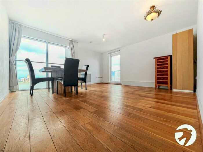 2 Bedroom Flat To Rent In Erebus Drive, London, SE28