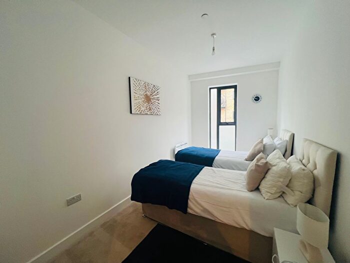 1 Bedroom Flat To Rent In West Street, Maidenhead, SL6