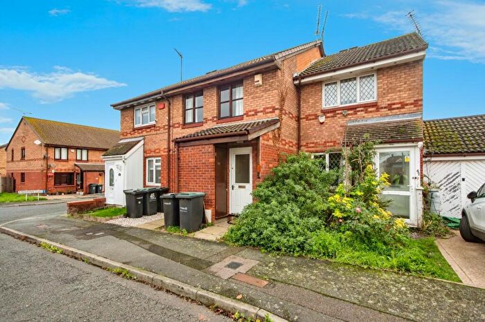 1 Bedroom Flat For Sale In Farley Road, Gravesend, DA12