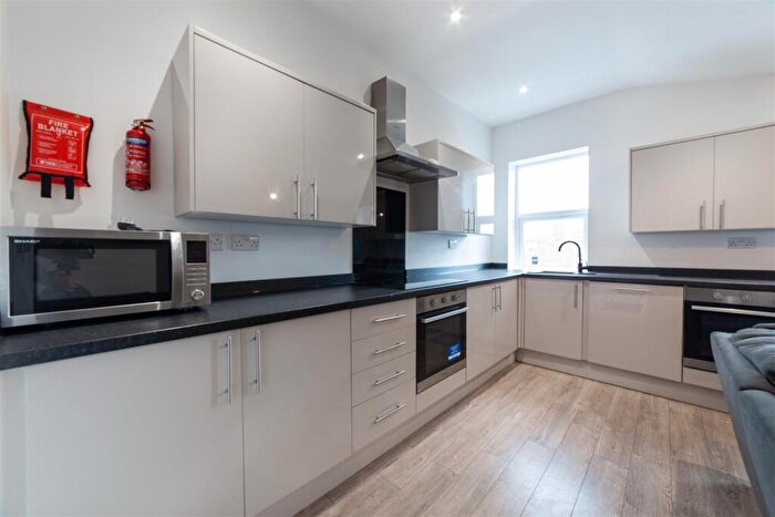 5 Bedroom Apartment To Rent In £pppw - Osborne Road, Jesmond, Newcastle Upon Tyne, NE2