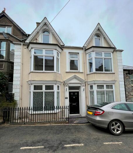 3 Bedroom Terraced House To Rent In Plas, Stryd Y Plas, Nefyn, Pwllheli, LL53