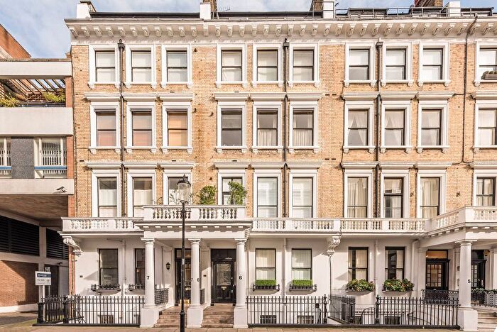 1 Bedroom Flat For Sale In Ovington Gardens, Knightsbridge, London, SW3