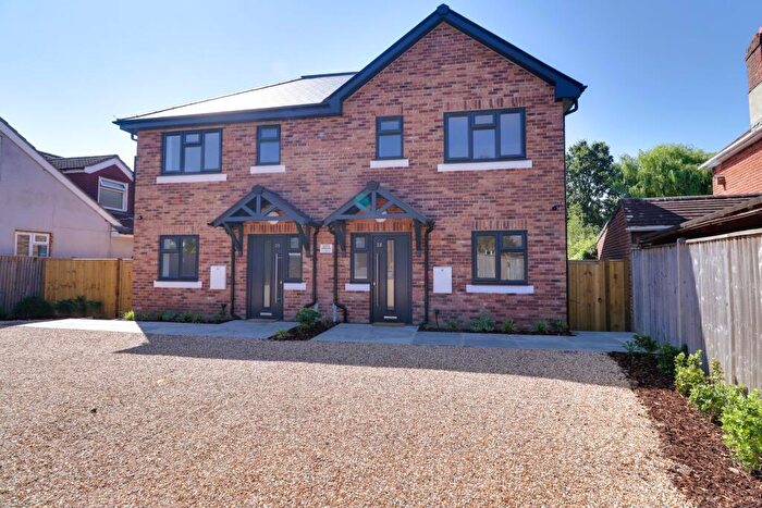 4 Bedroom Semi-Detached House For Sale In Padnell Road, Cowplain, PO8