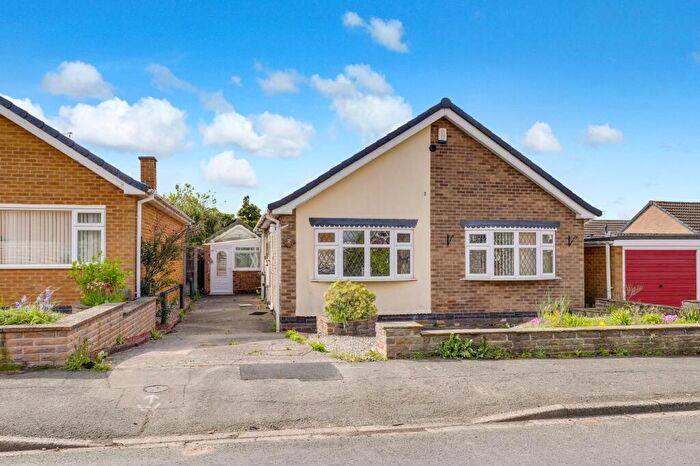 2 Bedroom Bungalow For Sale In Brockwood Crescent, Keyworth, NG12