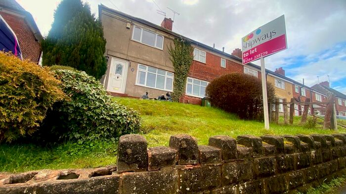 3 Bedroom End Of Terrace House To Rent In Carisbrooke Road, Wednesbury, WS10
