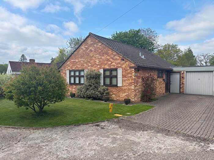 3 Bedroom Detached House For Sale In Penn Meadow, Stoke Poges, SL2