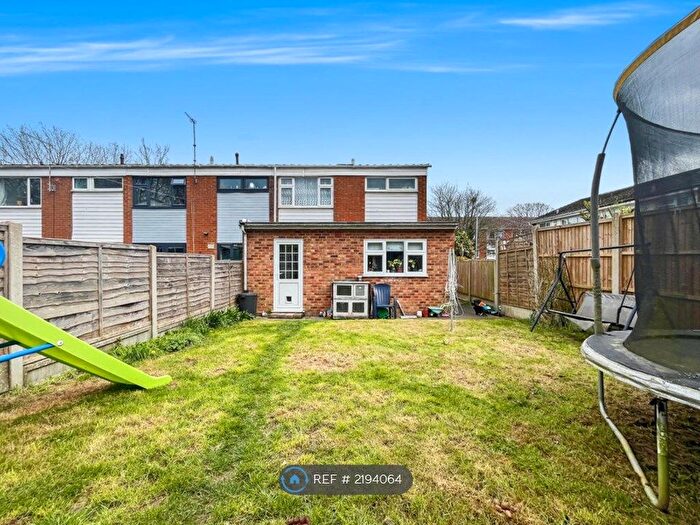 1 Bedroom Property To Rent In Old Castle Walk, Gillingham, ME8