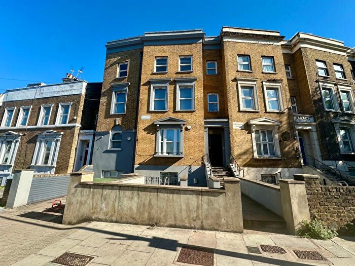 2 Bedroom Apartment To Rent In Amersham Road, New Cross, SE14