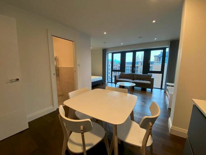 1 Bedroom Flat To Rent In Jessop Court, Brindley Place, Uxbridge, London, UB8