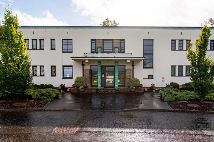 1 Bedroom Flat For Sale In / Tait Circle, Paisley, PA2