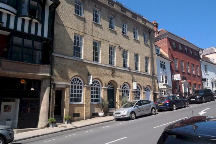 2 Bedroom Apartment To Rent In High Street, Arundel, BN18