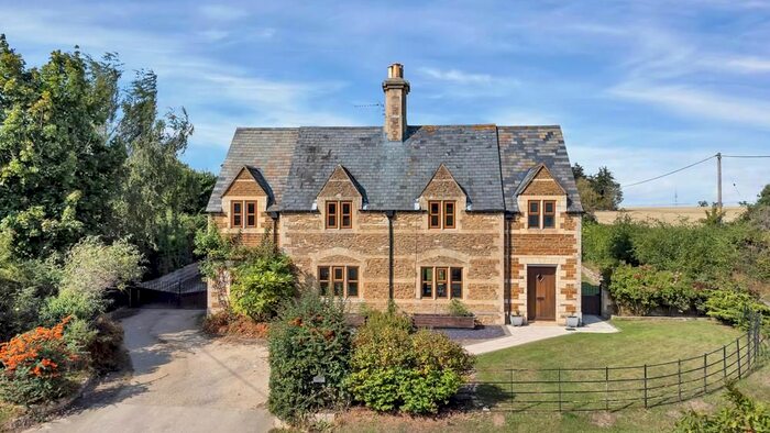 5 Bedroom Detached House For Sale In Cornerstone Cottage, Bulby, Bourne, PE10