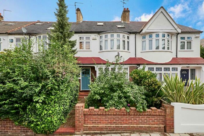 4 Bedroom Property To Rent In Briarwood Road, London, SW4