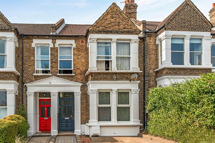 2 Bedroom Flat To Rent In Wallbutton Road, London, SE4