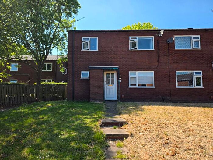 3 Bedroom End Of Terrace House For Sale In Dannett Walk, Leicester, LE3