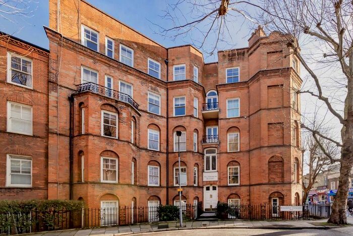 3 Bedroom Flat To Rent In Beaumont Crescent, London, W14