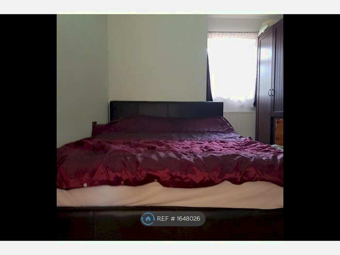 Studio To Rent In Kingsbury, London, NW9