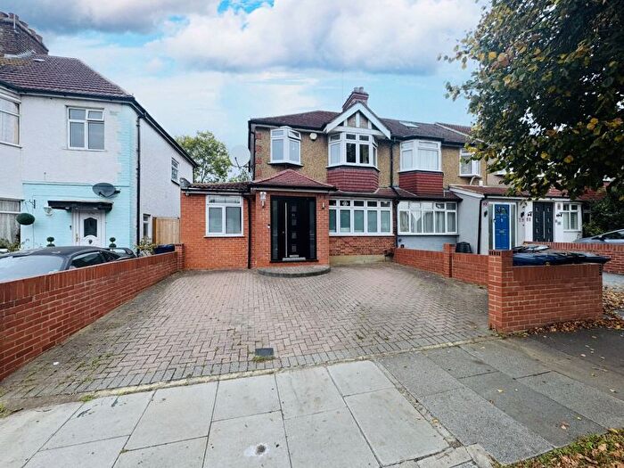 4 Bedroom End Terrace House For Sale In Wood End Lane, Northolt, UB5