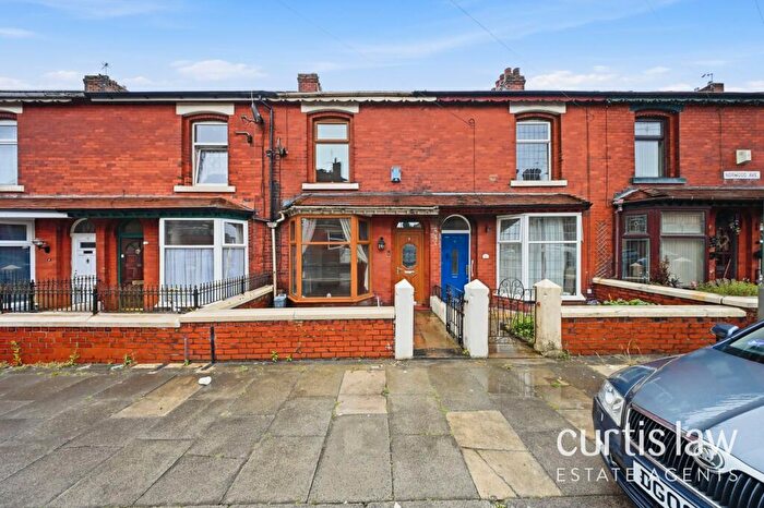 3 Bedroom Terraced House For Sale In Norwood Avenue, Blackburn, BB2