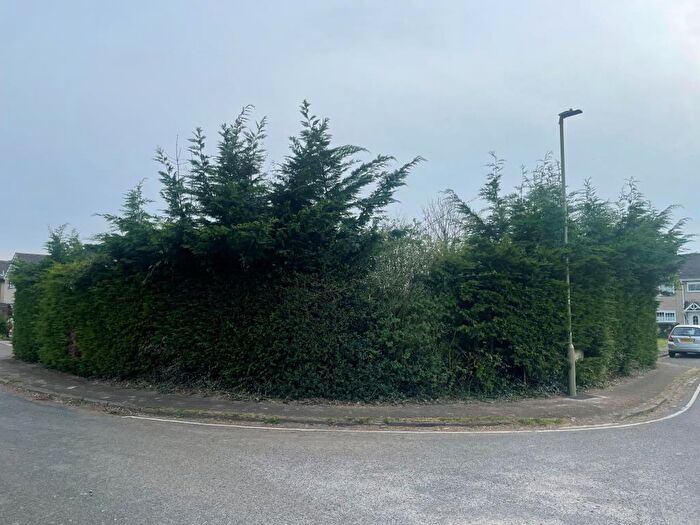3 Bedroom Land For Sale In Queen Emmas, Witney, OX28