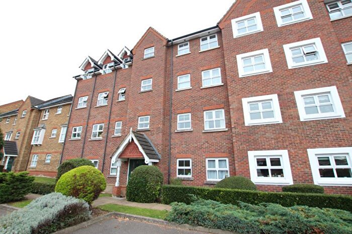 1 Bedroom Flat To Rent In Woking, Surrey, GU21