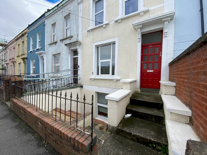 1 Bedroom Flat To Rent In Argyle Road, St. Pauls, Bristol, BS2