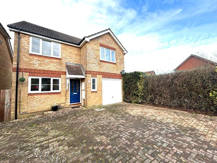 4 Bedroom House To Rent In Barber Close, Maidenbower, Crawley, RH10
